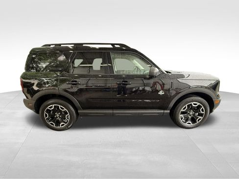 Used 2025 Ford Bronco Sport Outer Banks w/ Outer Banks Tech Package+ AWD/4WD image 4