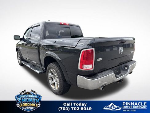 Used 2017 RAM 1500 Laramie w/ Convenience Group AWD/4WD image 7