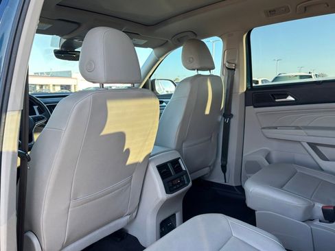 Used 2021 Volkswagen Atlas SEL image 31