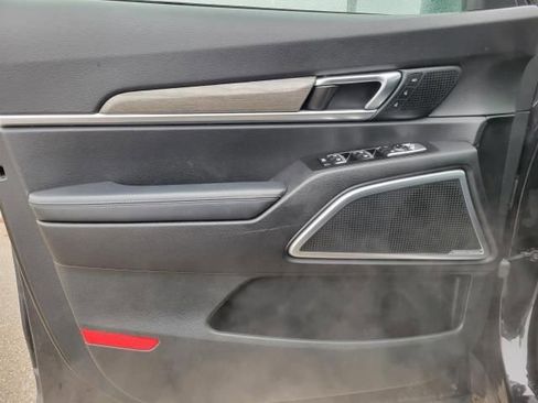 Used 2021 Kia Telluride SX w/ SX Prestige Package image 22