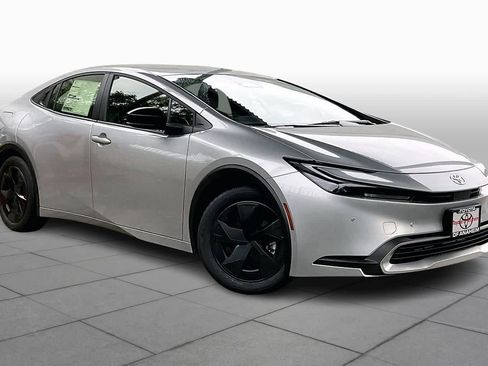 New 2026 Toyota Prius Plug-In Hybrid image 2