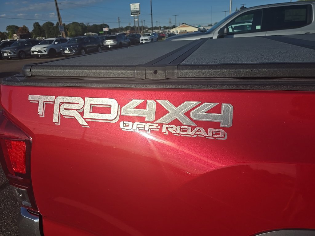 Used 2016 Toyota Tacoma TRD Off-Road w/ Towing Package AWD/4WD image 8