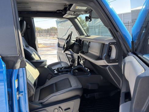 Used 2022 Ford Bronco Wildtrak image 51