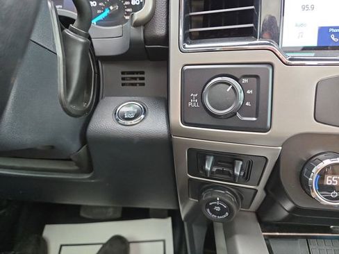Used 2022 Ford F350 Lariat w/ Lariat Ultimate Package AWD/4WD image 22