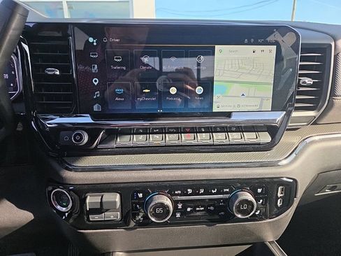 Certified 2025 Chevrolet Silverado 2500 ZR2 w/ Technology Package AWD/4WD image 22