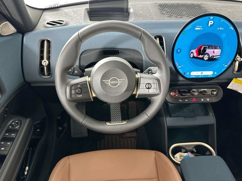 Certified 2025 MINI Cooper Countryman S w/ Comfort Package Max image 22