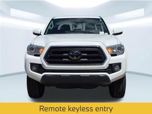 Used 2023 Toyota Tacoma SR5 AWD/4WD image 11