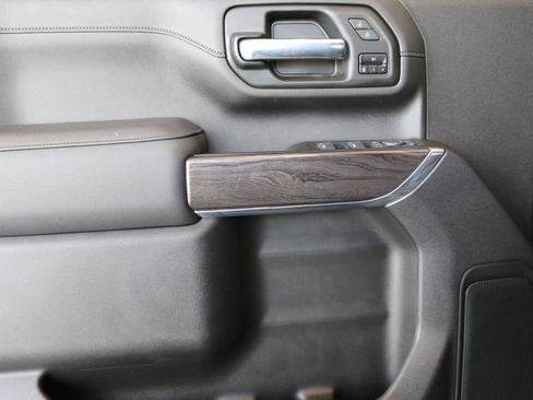 Used 2023 Chevrolet Silverado 2500 LTZ w/ LTZ Plus Package image 14