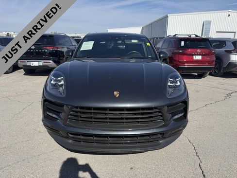 Used 2020 Porsche Macan image 2