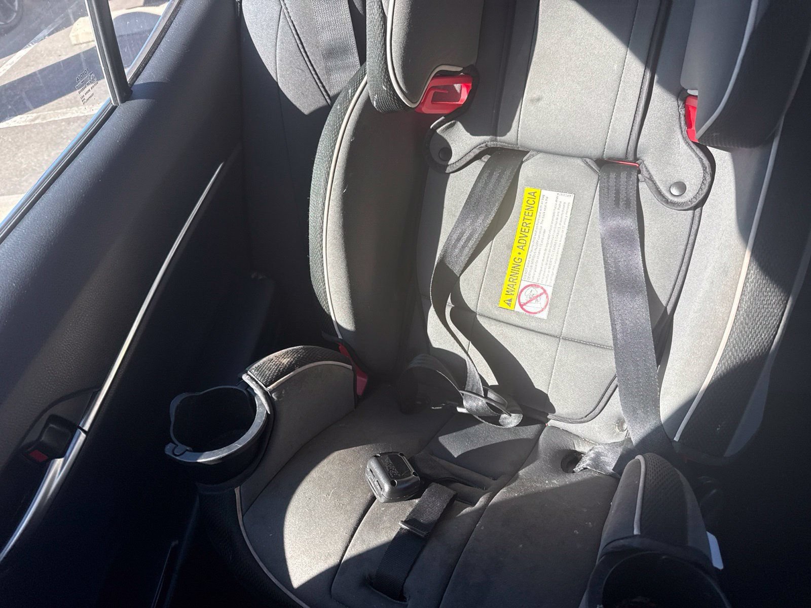 Used 2019 Toyota Camry LE FWD image 14