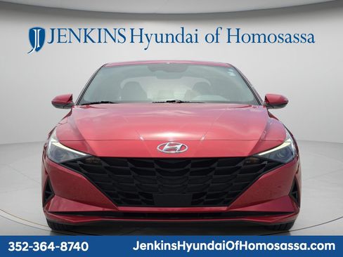 Used 2021 Hyundai Elantra SEL w/ Convenience Package FWD image 12