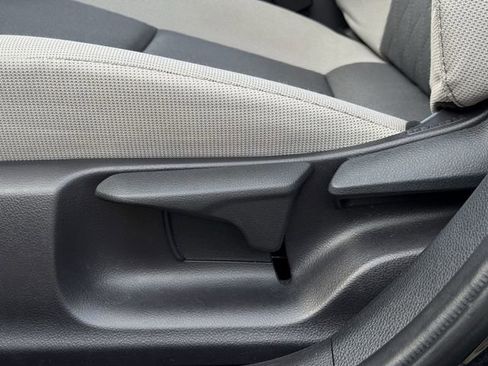 Used 2025 Toyota Corolla LE image 26