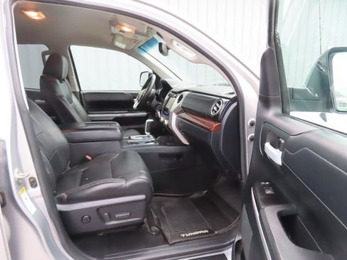 Used 2017 Toyota Tundra Limited AWD/4WD image 24
