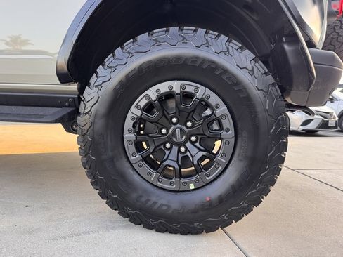 New 2025 Ford Bronco Raptor image 14