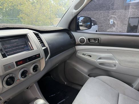 Used 2007 Toyota Tacoma PreRunner RWD image 13