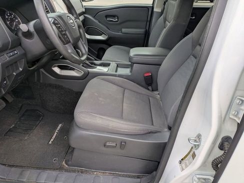 Used 2023 Nissan Frontier SV w/ Tow Package image 14