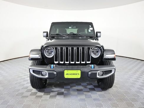 Used 2022 Jeep Wrangler Unlimited Sahara w/ Cold Weather Group AWD/4WD image 10