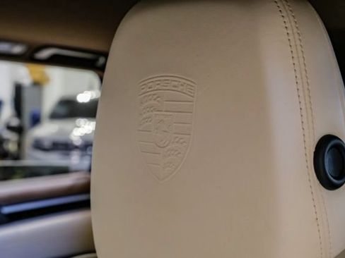 Used 2017 Porsche Cayenne AWD/4WD image 50