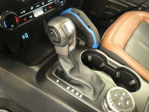 Certified 2023 Ford Bronco Outer Banks w/ Sasquatch Package AWD/4WD image 18