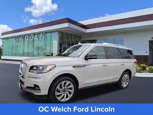 Certified 2024 Lincoln Navigator Reserve AWD/4WD image 5
