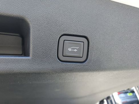 New 2026 Chevrolet Traverse LT FWD image 10