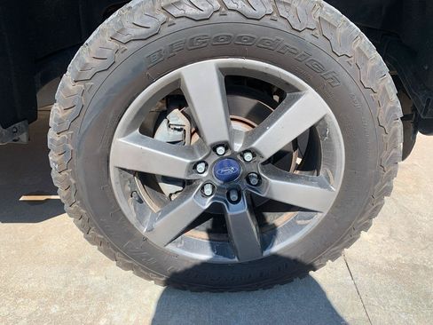 Used 2015 Ford F150 XLT w/ Equipment Group 301A Mid AWD/4WD image 10