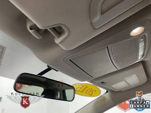 Used 2015 Nissan Rogue SV w/ SV Premium Package image 19