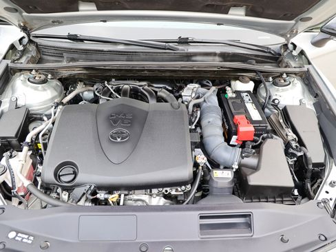 Used 2022 Toyota Camry XSE w/ Navigation Package image 15