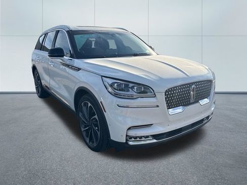 Used 2020 Lincoln Aviator Reserve w/ Equipment Group 202A AWD/4WD image 5