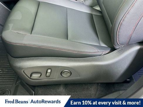 New 2026 Chevrolet Traverse Z71 w/ Driver Confidence Package AWD/4WD image 22