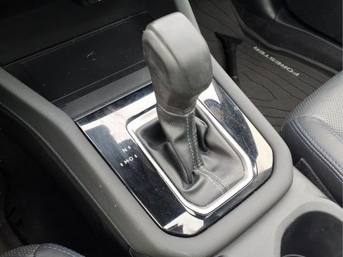 Used 2025 Subaru Forester Limited image 12