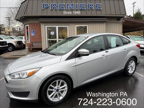 Used 2016 Ford Focus SE image 1