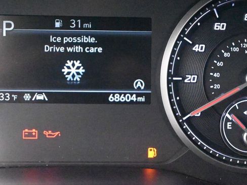 Used 2023 Hyundai Santa Fe SEL image 36