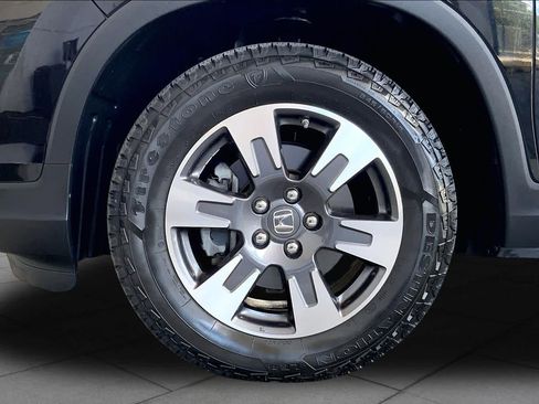 Used 2017 Honda Ridgeline RTL-T image 10