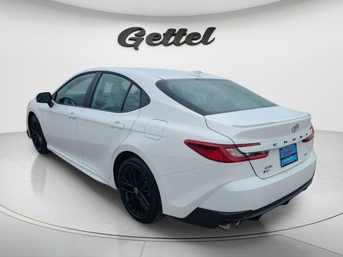 Used 2026 Toyota Camry SE w/ Convenience Package FWD image 7