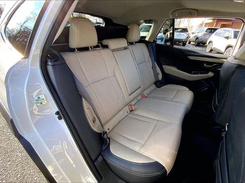 Certified 2024 Subaru Outback Limited w/ Popular Package #2 image 18