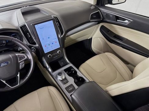Used 2022 Ford Edge Titanium w/ Equipment Group 301A AWD/4WD image 25