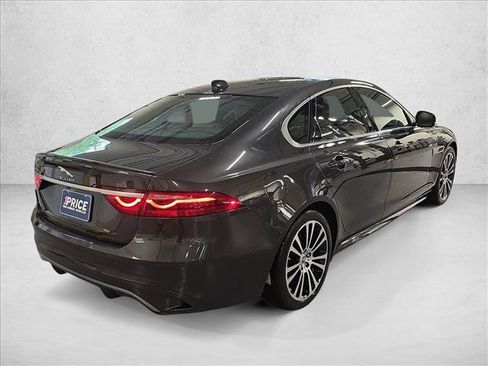Used 2024 Jaguar XF R-Dynamic SE AWD/4WD image 5