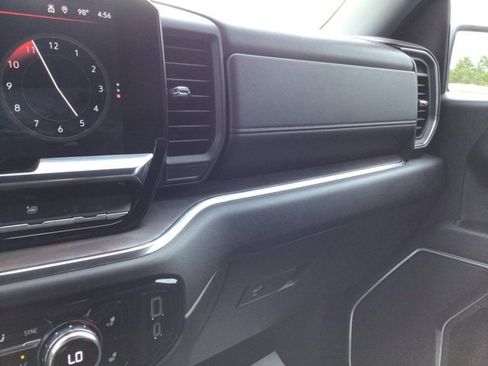 Used 2024 GMC Sierra 1500 SLT image 20