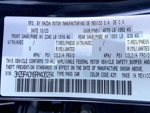 Used 2024 MAZDA MAZDA3 s image 34