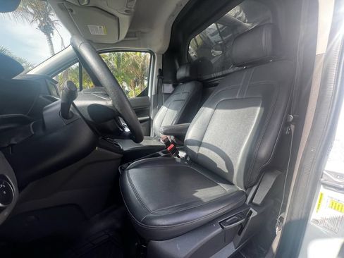 Used 2021 Ford Transit Connect XL FWD image 15