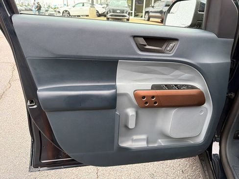 Used 2023 Ford Maverick Lariat FWD image 10