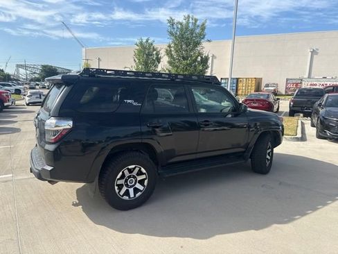 Used 2021 Toyota 4Runner TRD Off-Road AWD/4WD image 3