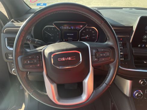 Used 2021 GMC Yukon SLT w/ SLT Luxury Package AWD/4WD image 15