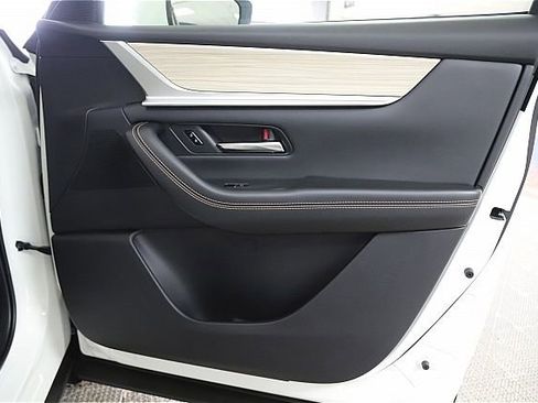 Used 2025 MAZDA CX-90 3.3 Turbo w/ Preferred Package image 31