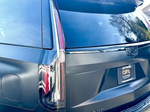 Used 2021 Cadillac Escalade Sport Platinum image 10