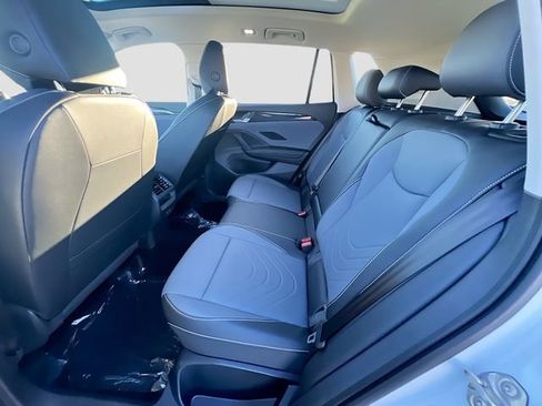 New 2026 Volkswagen Tiguan SE image 23