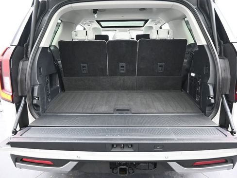 Used 2025 Ford Expedition Platinum w/ Platinum Ultimate Package AWD/4WD image 32