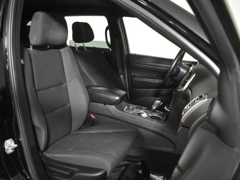 Used 2018 Jeep Grand Cherokee Laredo AWD/4WD image 35