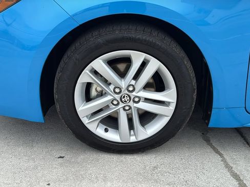 Used 2022 Toyota Corolla SE w/ SE Preferred Package FWD image 18
